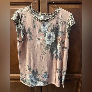 Leopard Trim Floral Women's Short Sleeve Top